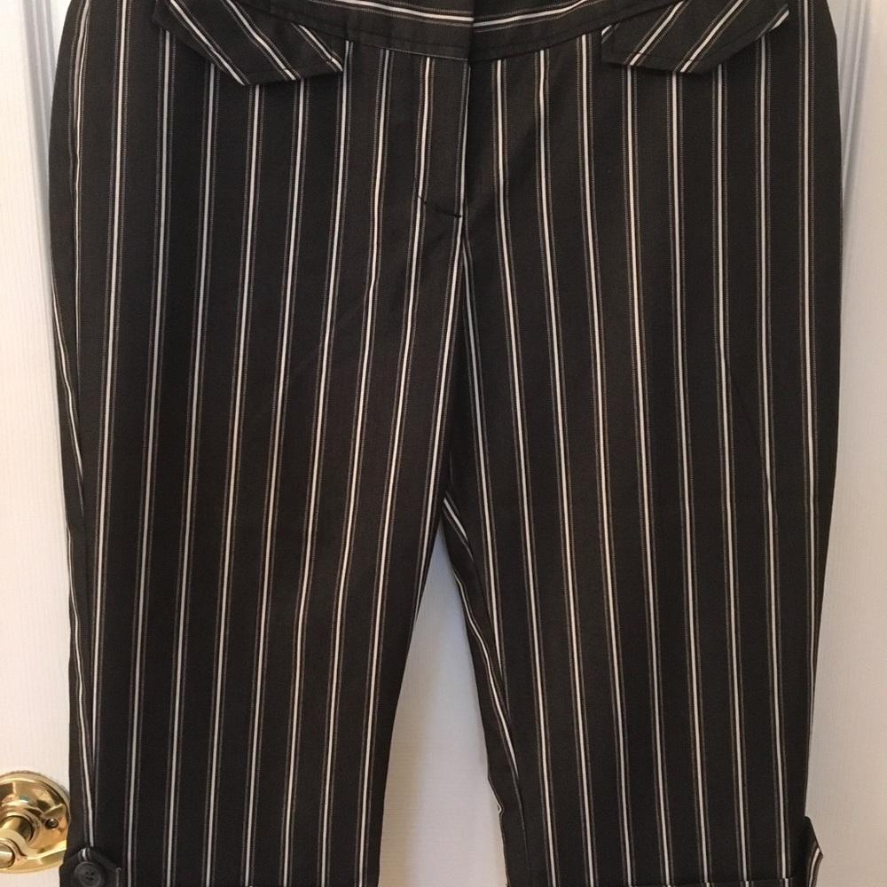 NEW STAR CITY Striped Capri’s gray & beige stripes Sz 9 - Picture 6 of 12